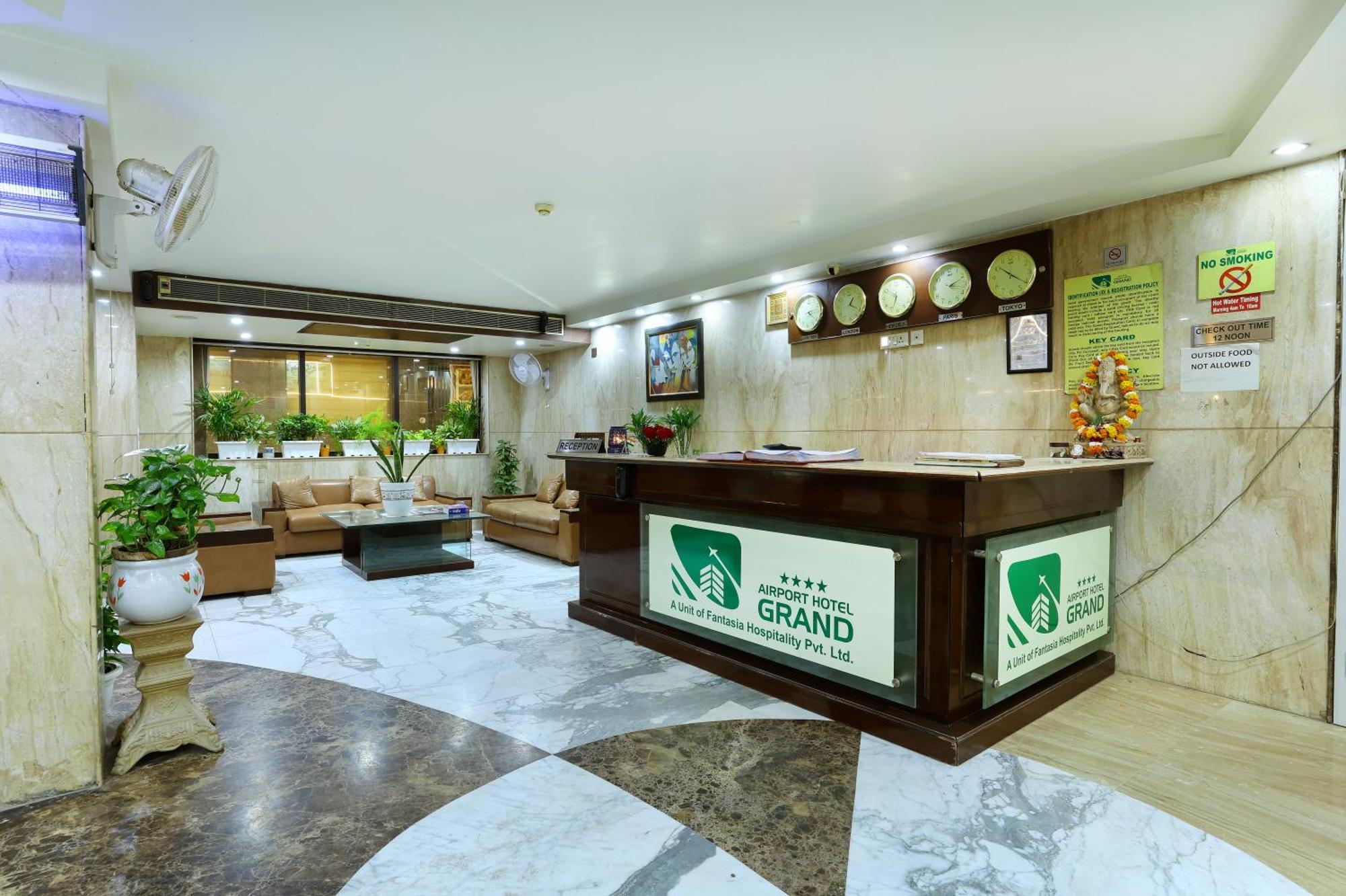 Airport Hotel Grand By Fantasia Нью-Дели Экстерьер фото